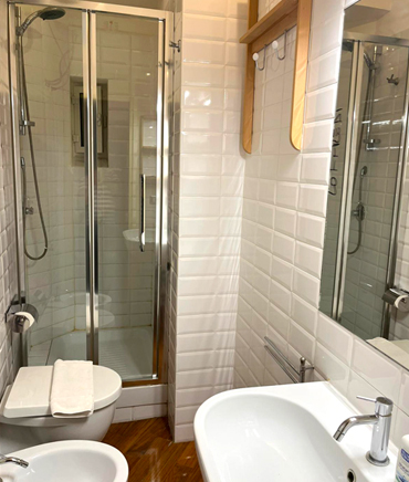 farnese_house_b&b_rome_bath