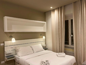 farnesehouse_rome_bedroom